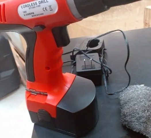 Snauzer 18V ET1200 Cordless Drill with Battery & Charger