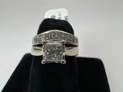 Lady's Diamond Wedding Set 10 Diamonds 1.04 Carat T.W. 10K White Gold