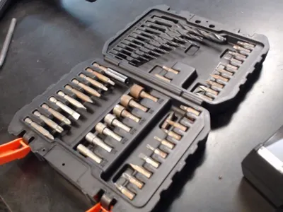 Black + Decker Drill Bit Set
