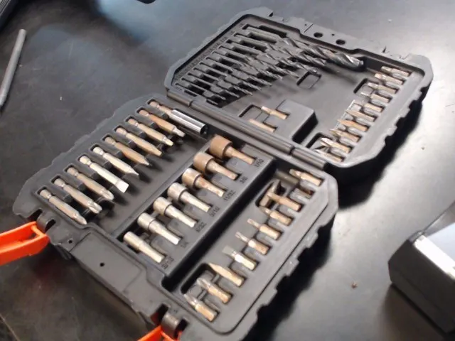 Black + Decker Drill Bit Set