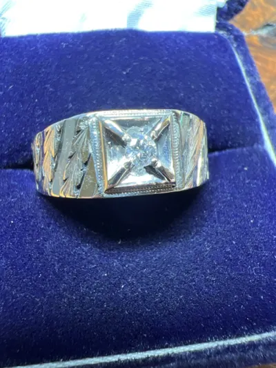 Gent's Diamond Solitaire Ring .07 CT 14K White Gold 3.6dwt Size 10