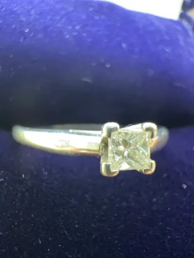 Lady's Diamond Solitaire Ring .20 CT 14K White Gold 1.3dwt Size 7.5