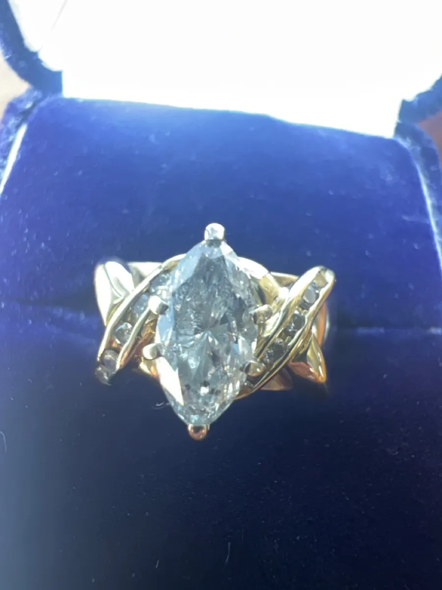 Lady's Diamond Wedding Band 11 Diamonds 1.55 Carat T.W. 10K Yellow G