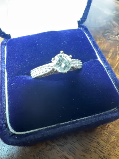 Lady's Diamond Solitaire Ring 76 Diamonds 1.40 Carat T.W. 14K White