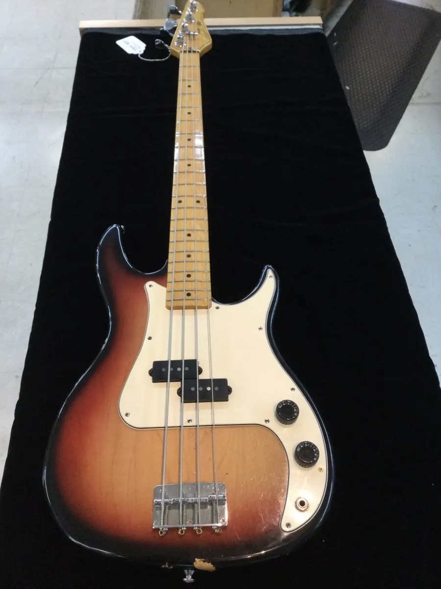 Peavey Fury 4 String Bass Usa Electric Guitar