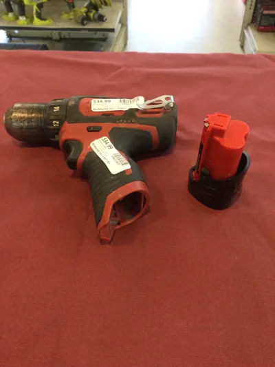 Milwaukee 12V Drill/ Driver Model 2407-20