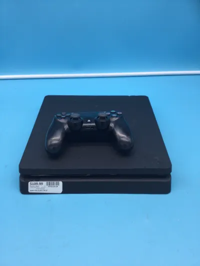 Sony PlayStation 4 PS4