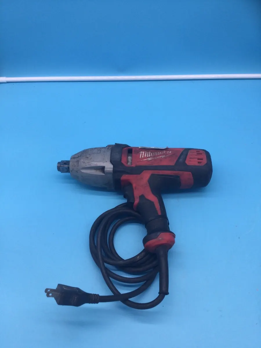 Milwaukee 9072-22 Corded Variable Speed Impact Wrench