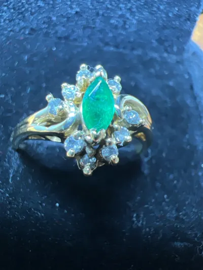 Emerald Lady's Stone & Diamond Ring 10 Diamonds .20 Carat T.W. 14K Yellow Gold