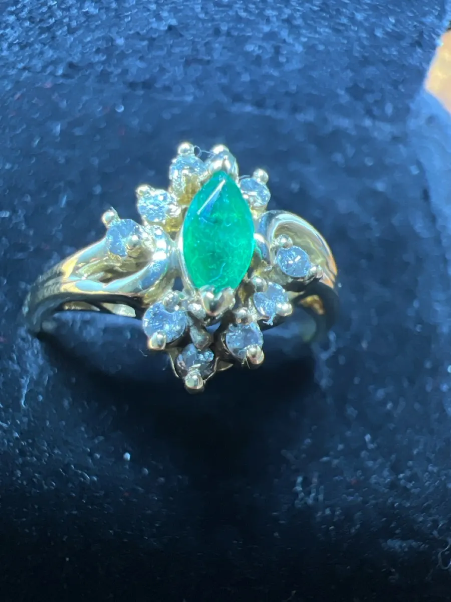 Emerald Lady's Stone & Diamond Ring 10 Diamonds .20 Carat T.W. 14K Yellow Gold