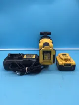 DeWalt DCD443 20V Stud & Joist Drill with 5.0Ah Battery & Charger photo 2