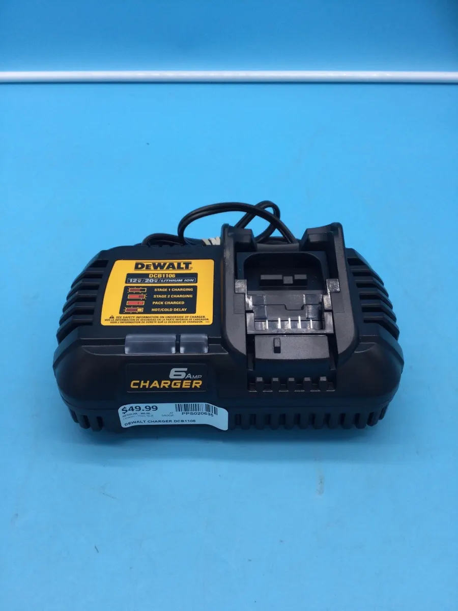 DeWalt DCB1106 12V/20V Battery Charger