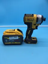 DeWalt DCF887 20V Impact Driver photo 1