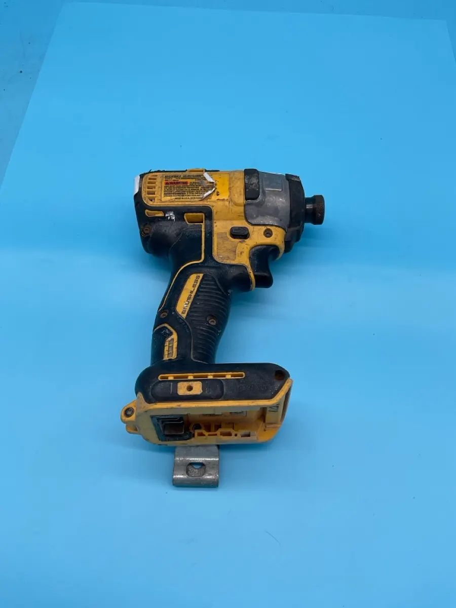 DeWalt DCF887 20V Impact Driver