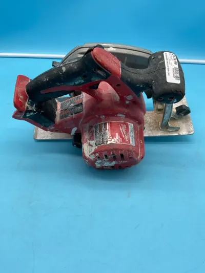 Milwaukee Circular Saw 18V with Battery & Chr Model 2630-20