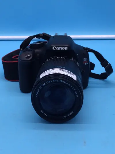Canon Eos Rebel T2I with Battery Charger & 2 Extra Batteries (Used)