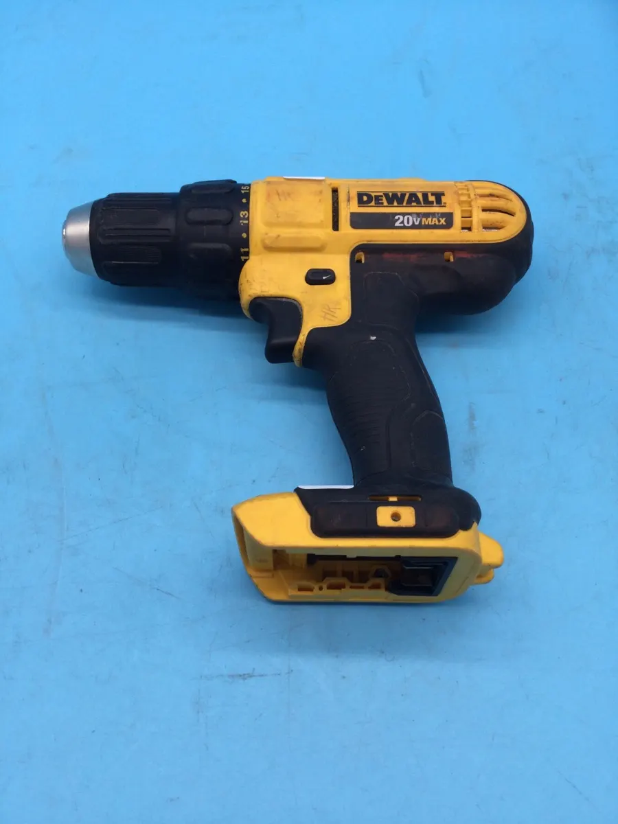 DeWalt DCD771 20V Cordless Drill