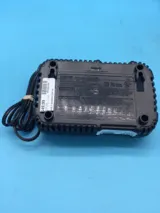 DeWalt DCB1106 12V/20V Battery Charger photo 3