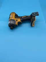 DeWalt DCF887 20V Impact Driver photo 3