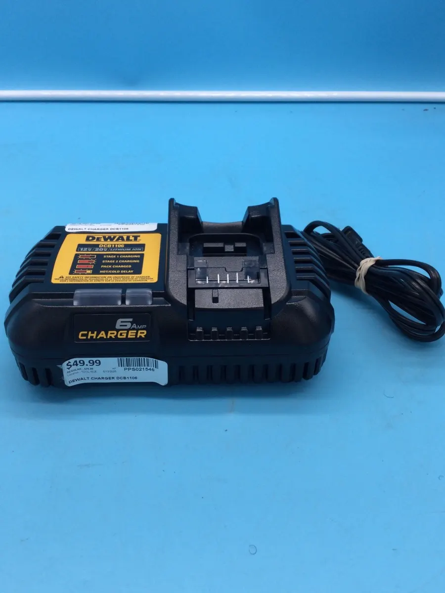 DeWalt DCB1106 12V/20V Battery Charger