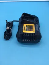 DeWalt DCB1106 12V/20V Battery Charger photo 2