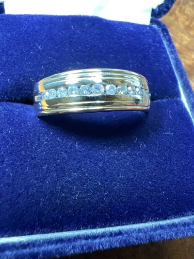 Lady's Diamond Wedding Band Ring 12 Diamonds .24 Carat T.W. 10K Yellow Gold