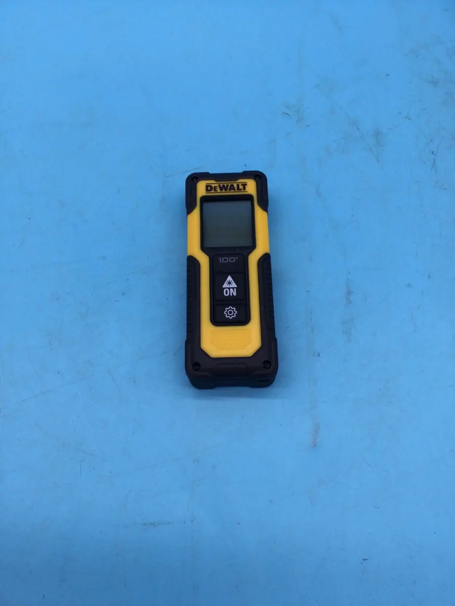 DeWalt DWHT77100 Laser Distance Measurer