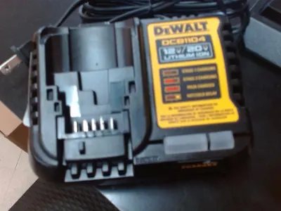 DeWalt Battery & Charger DCB1104