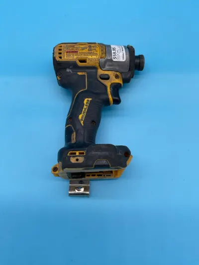 Impact Drill DeWalt 20V Model DCF840