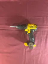 DeWalt 770 20V Cordless Drill photo 2