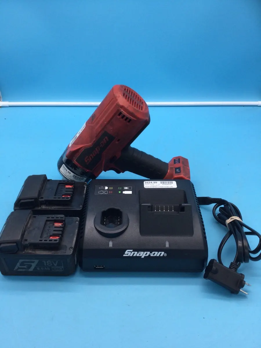 Snap-on CT9080 18V Impact Wrench with 2 Batteries & Charger
