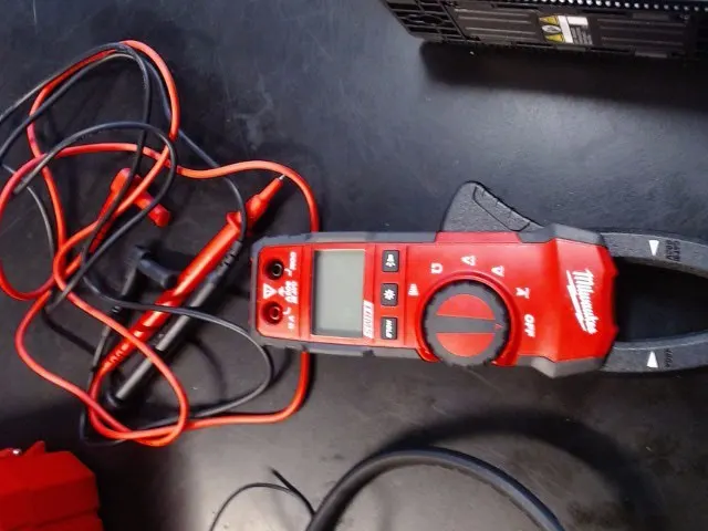 Milwaukee 2235-20 Clamp Meter