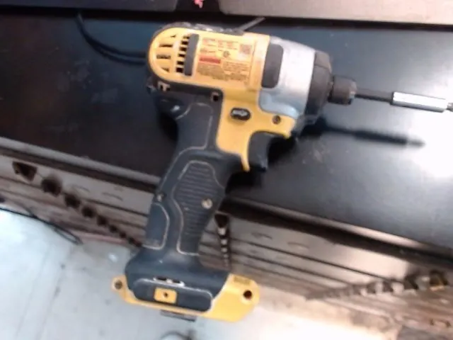 DeWalt DCF885 20V Impact Driver, Tool Only