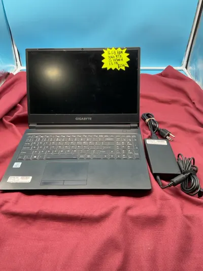 Laptop Gigabyte 3060RTX, I5-10500H, 1.5TB