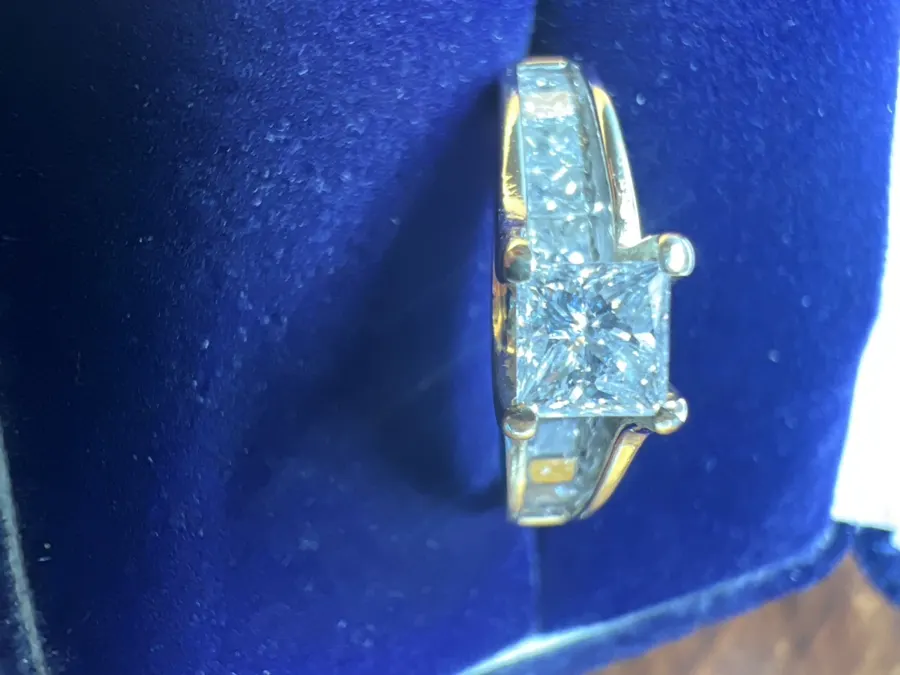 Lady's Diamond Fashion Ring 10 Diamonds 1.35 Carat T.W. 14K Yellow Gold