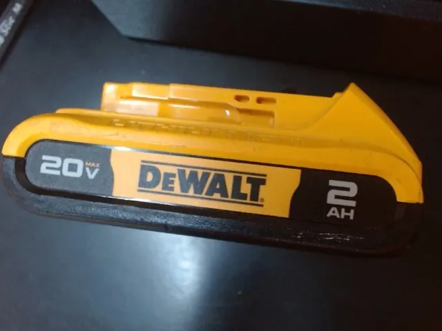 DeWalt DCB203 20V 2.0Ah Battery