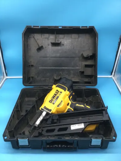 DeWalt Framing Nailer with Case, Battery & Charger Included AS Well