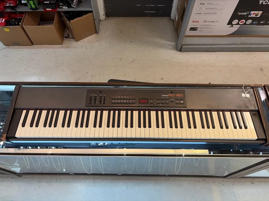 Keyboard Roland Model RD-150