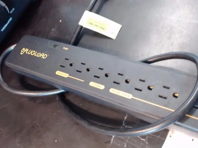 Plugwad Surge Protector