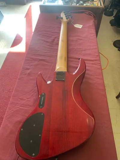 Electric Bass DE Armond Pilot V