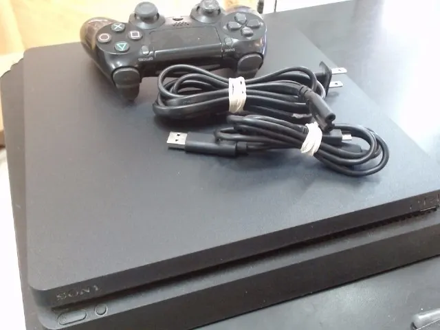 Sony PS4 - PlayStation 4 Console with Controller &Cords
