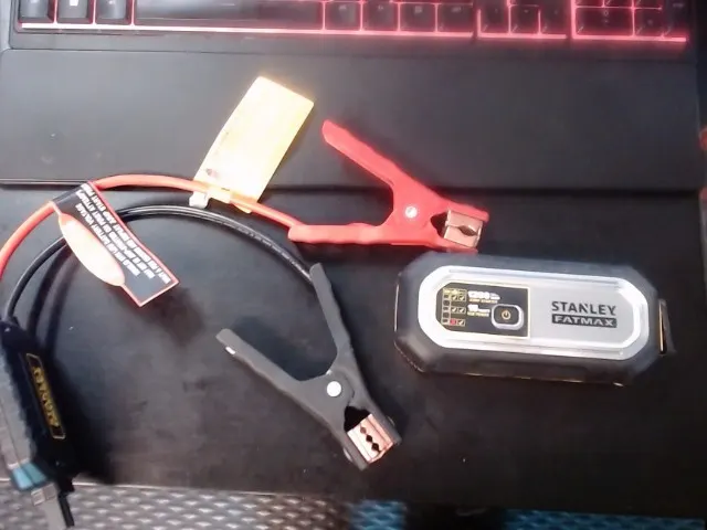 Stanley Battery & Charger LJ12F