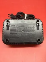 DeWalt Battery & Charger DCB1106 photo 3