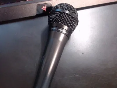 Shure Microphone PGA58