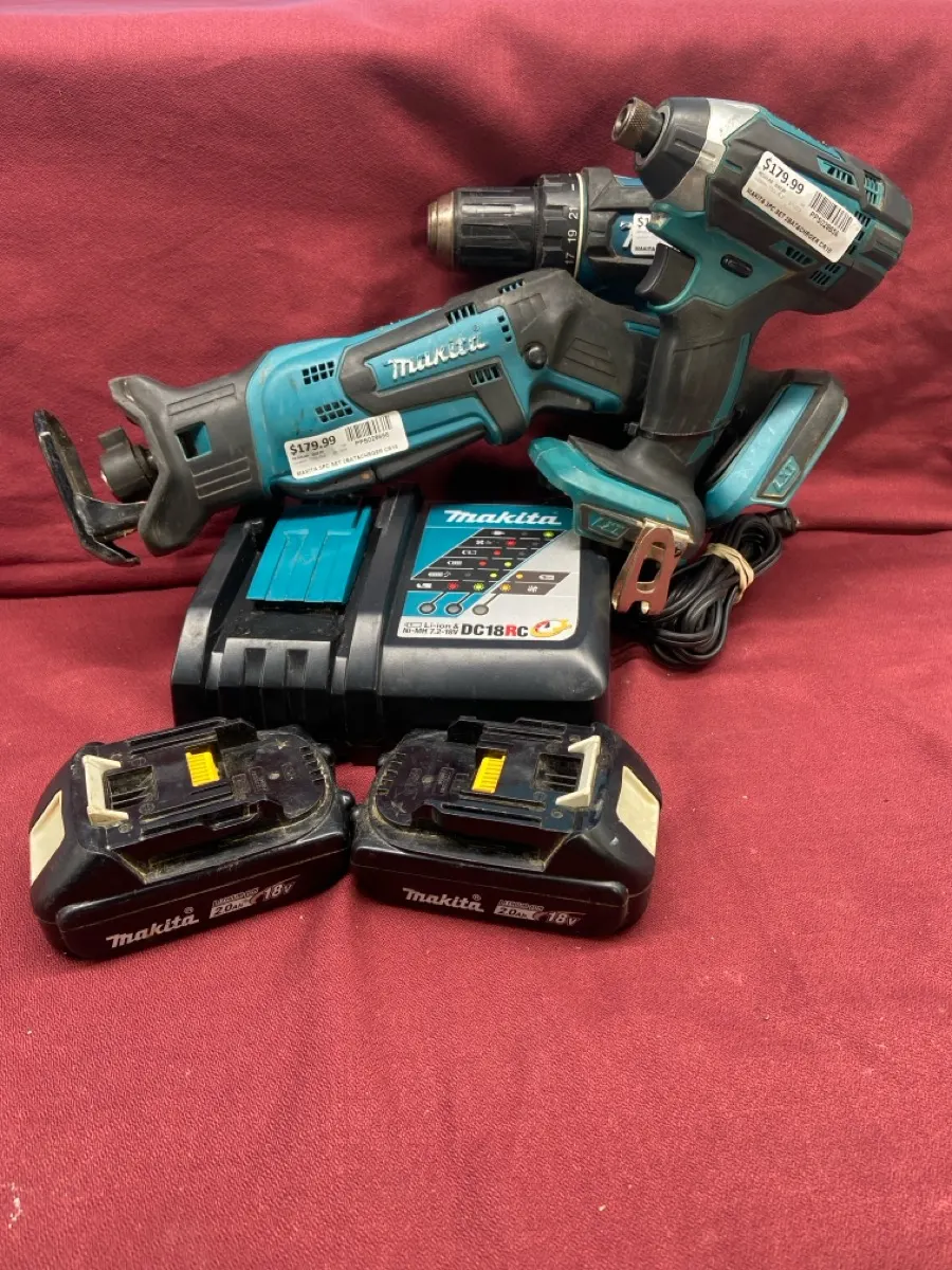 Makita 18V 3PC Set 2 Batteries & Charger Cordless