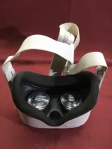 Oculus Quest 2 photo 2