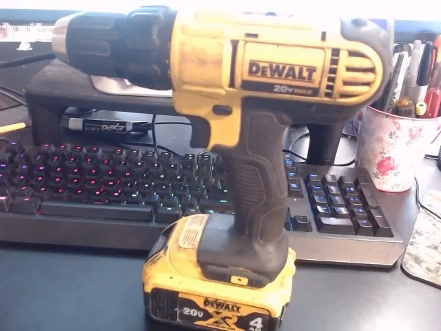 DeWalt DCD771 20V Cordless Drill with Battery