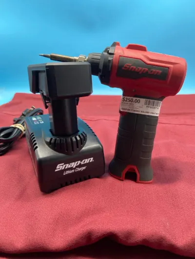 Snap-on CTSG861 Solder with Battery & Charger