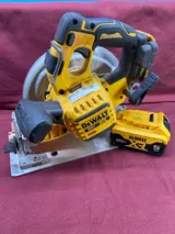 DeWalt 20V Circ Circular Saw with 1BAT photo 2
