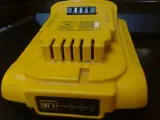 DeWalt DCB203 20V 2.0Ah Battery photo 2